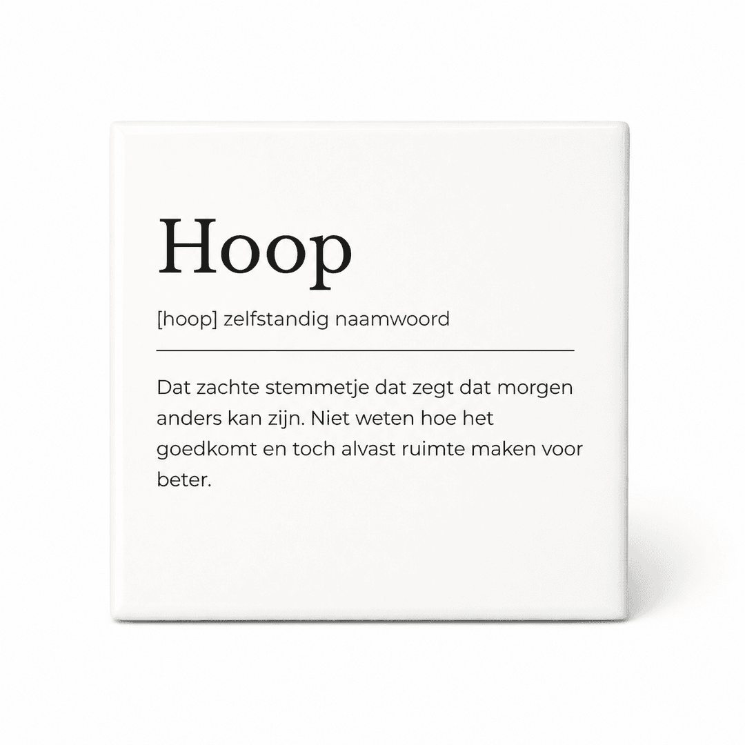 Hoop woordenboektegeltje op keramiek