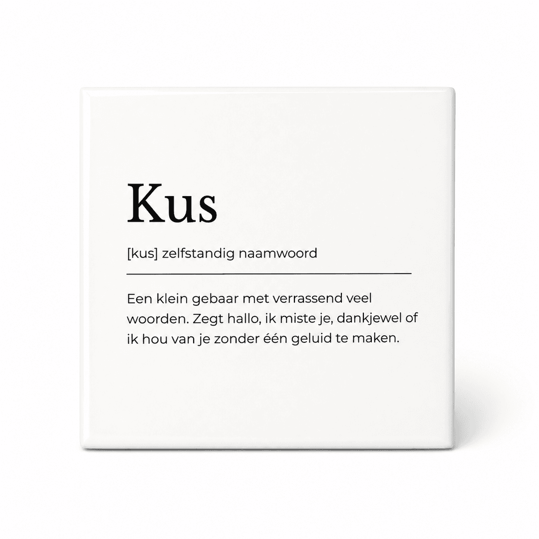 Kus woordenboektegeltje op keramiek